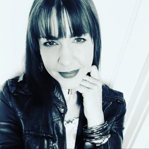 Meet your Posher, Lisa